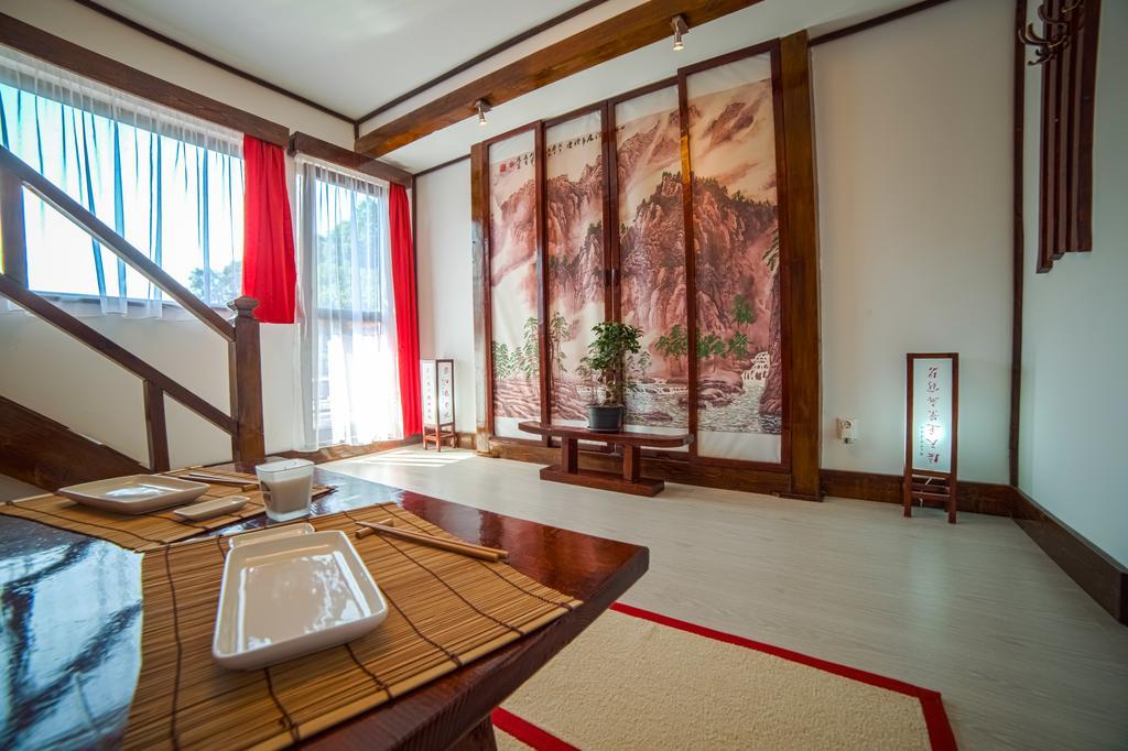 Отель Casa Lily - Japanese Retreat Сигишоара Номер фото